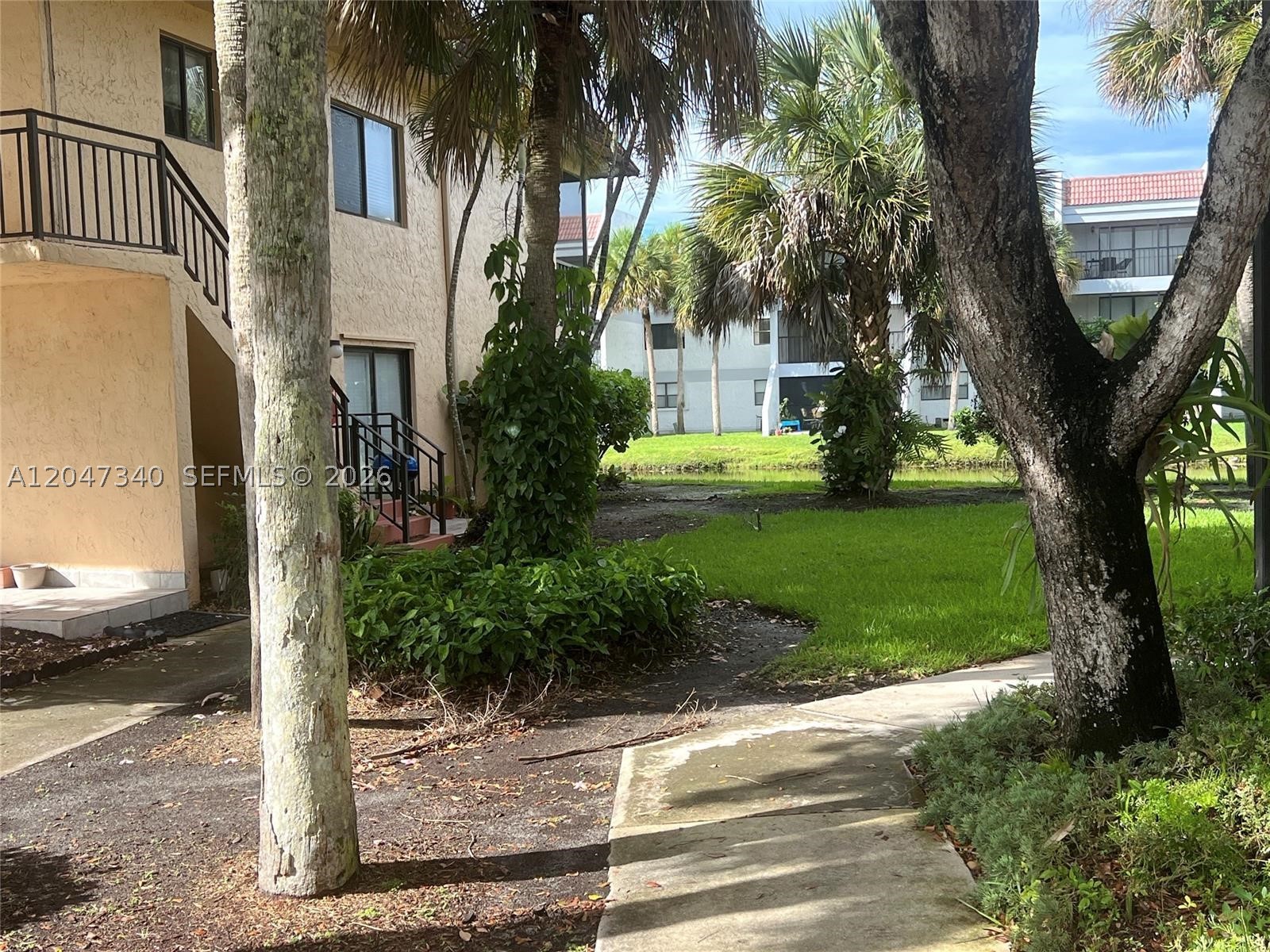 RACQUET CLUB APARTMENTS A - Residential