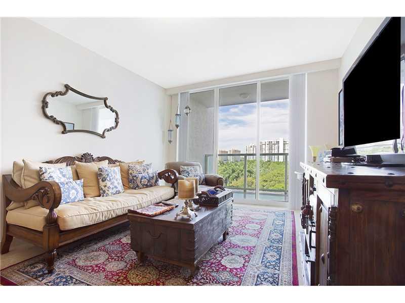 THE PENINSULA CONDO - Residential Lease