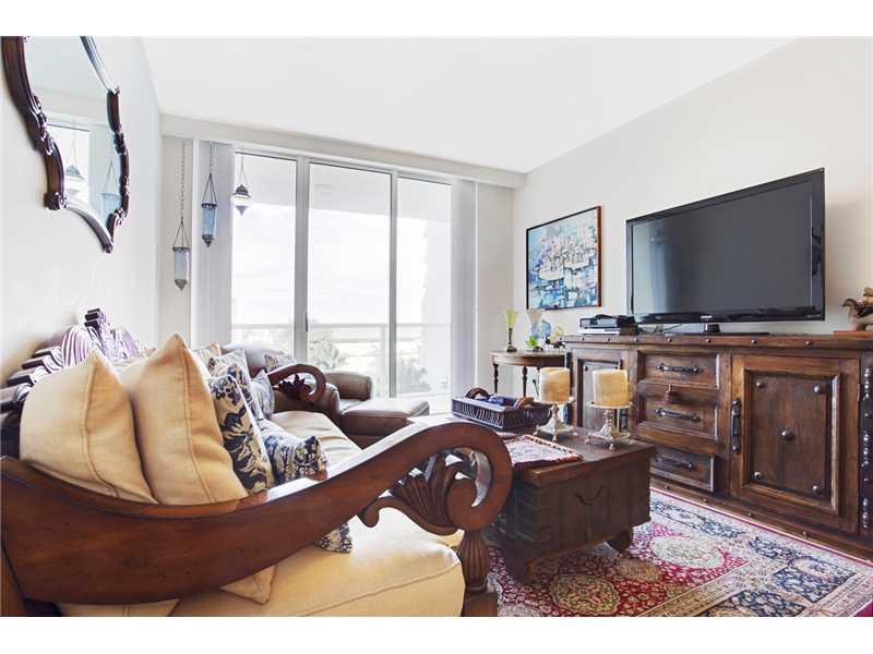 THE PENINSULA CONDO - Residential Lease