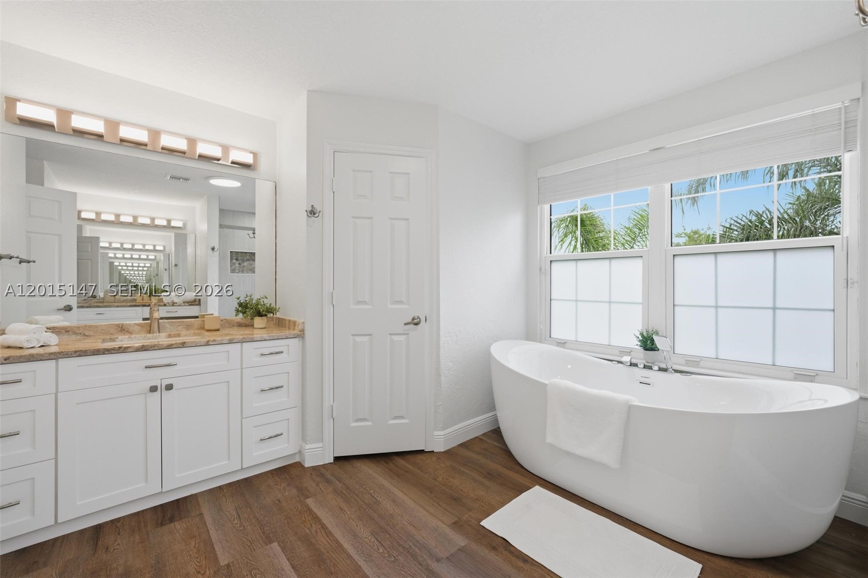 PEMBROKE FALLS - Residential