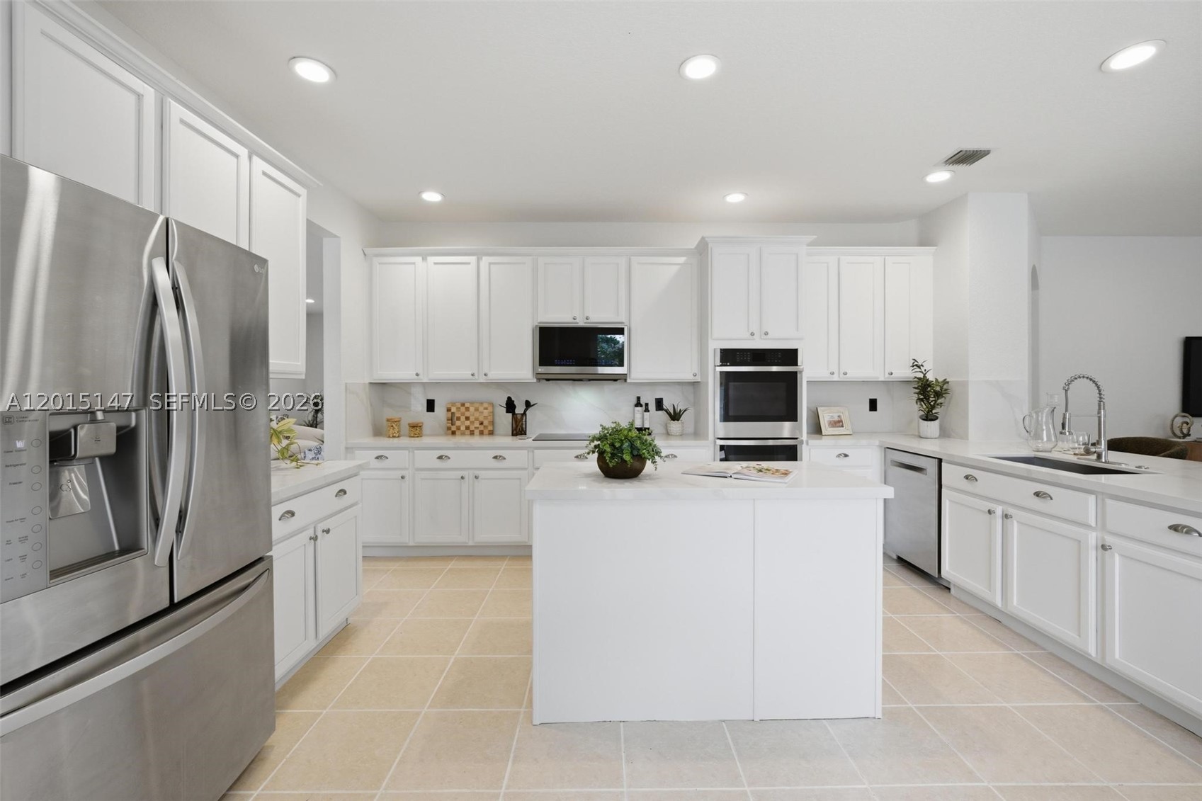 PEMBROKE FALLS - Residential