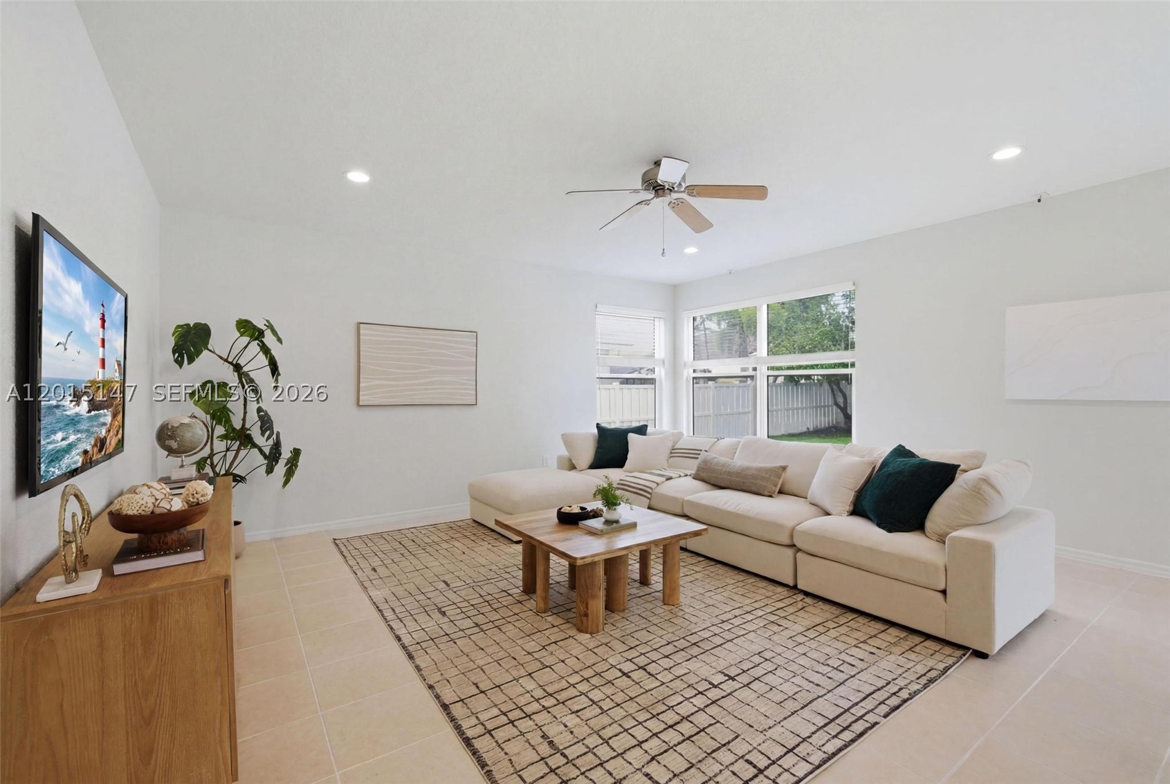 PEMBROKE FALLS - Residential