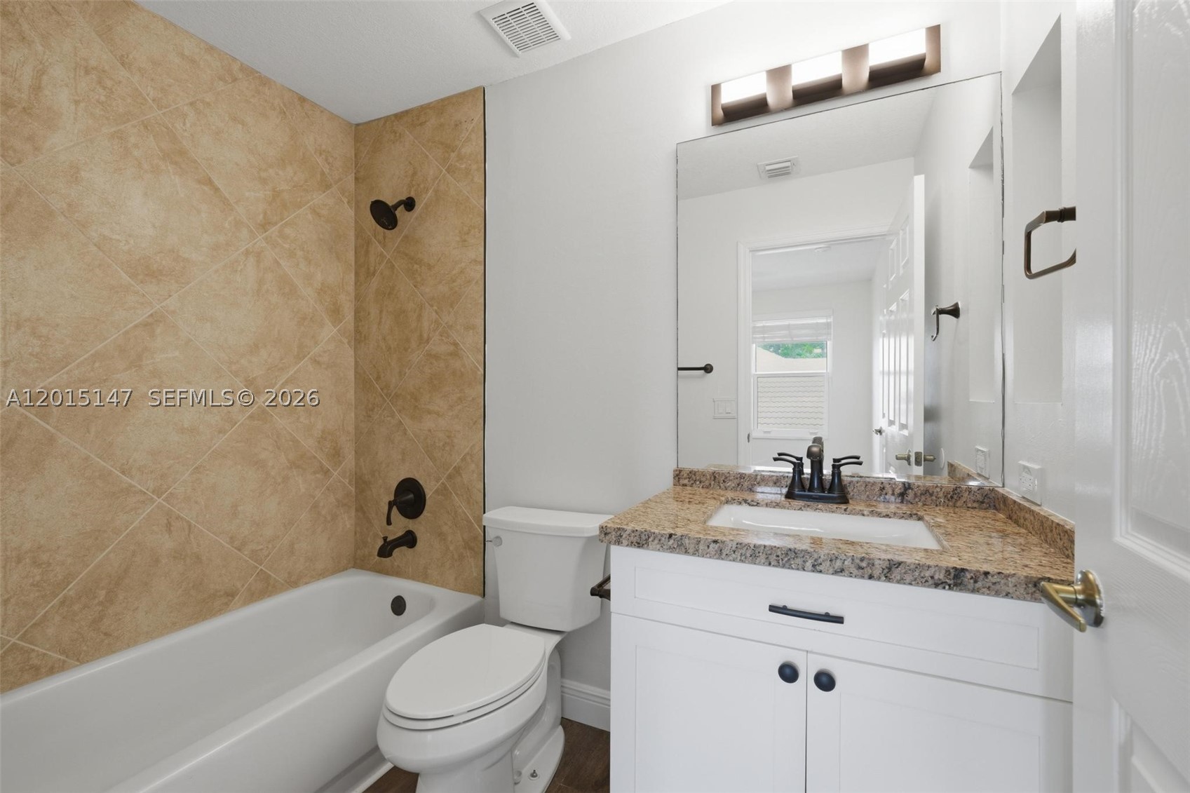 PEMBROKE FALLS - Residential