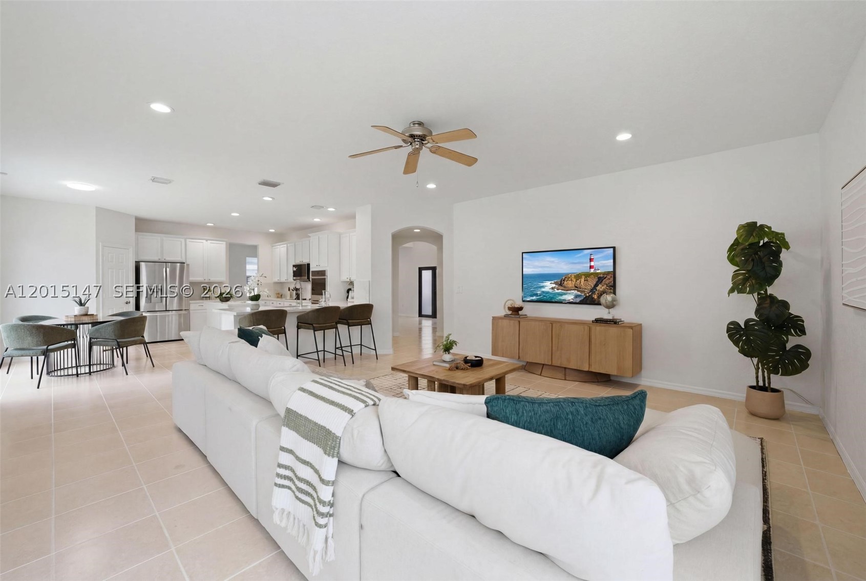 PEMBROKE FALLS - Residential