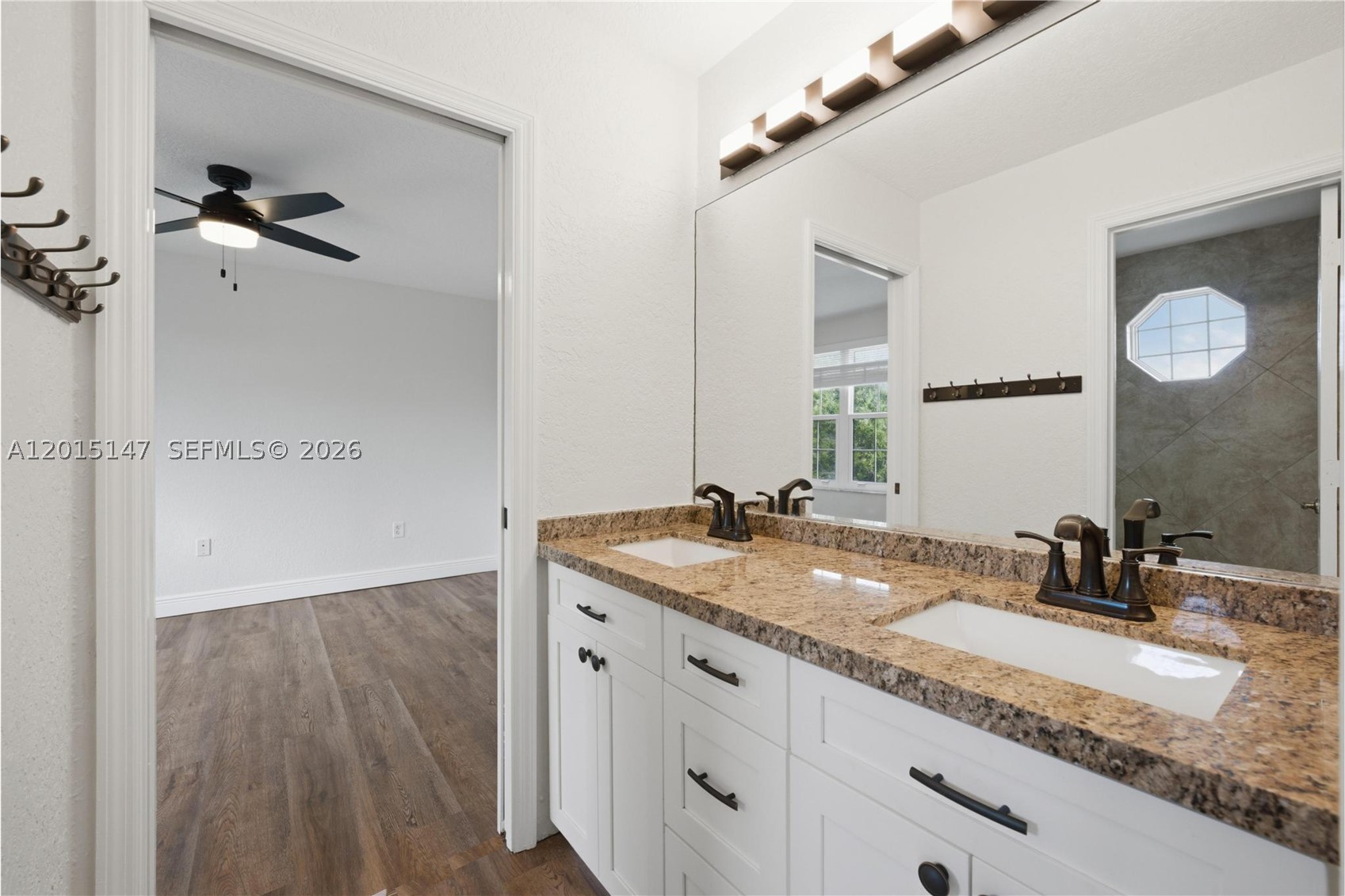 PEMBROKE FALLS - Residential