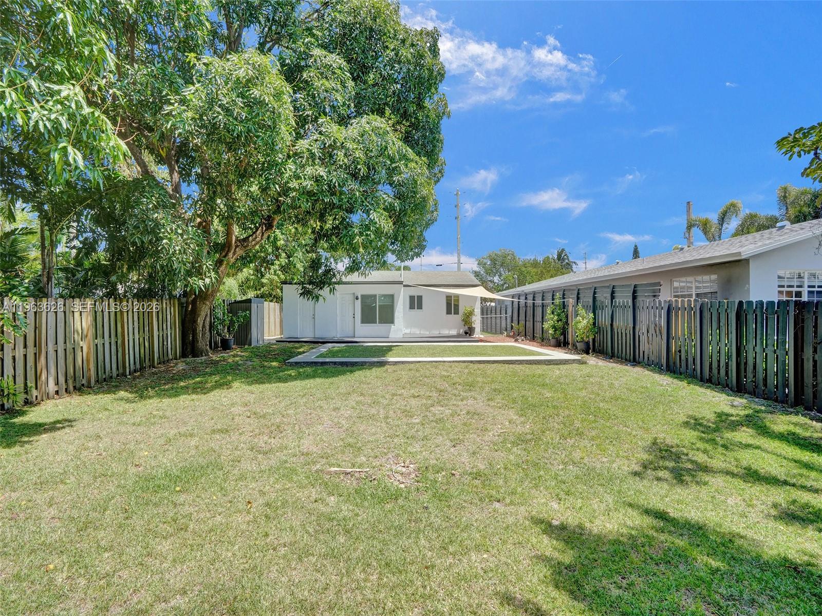 ALLENWOOD - Residential Lease