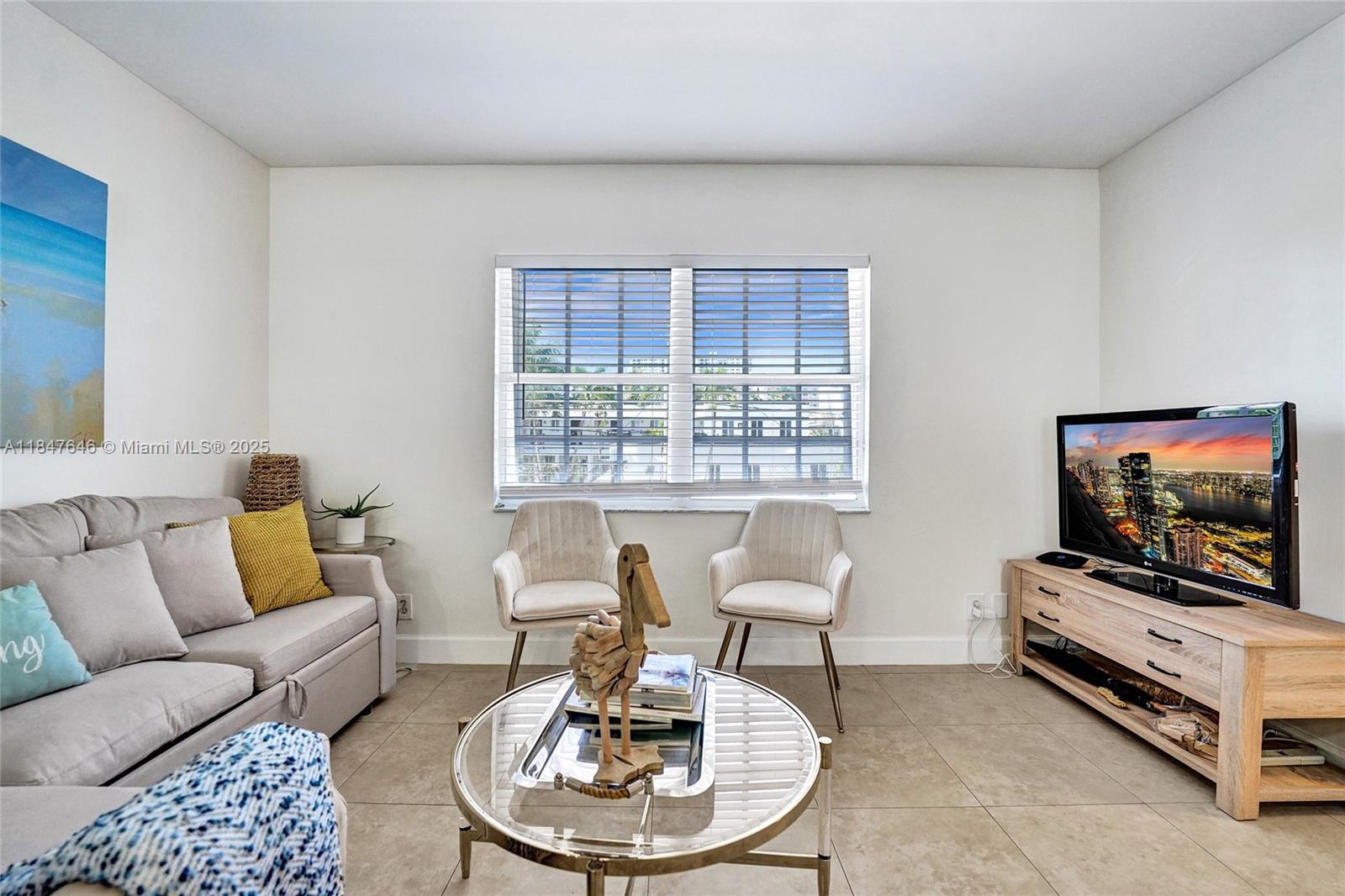 HOLLYWOOD BEACH - Residential