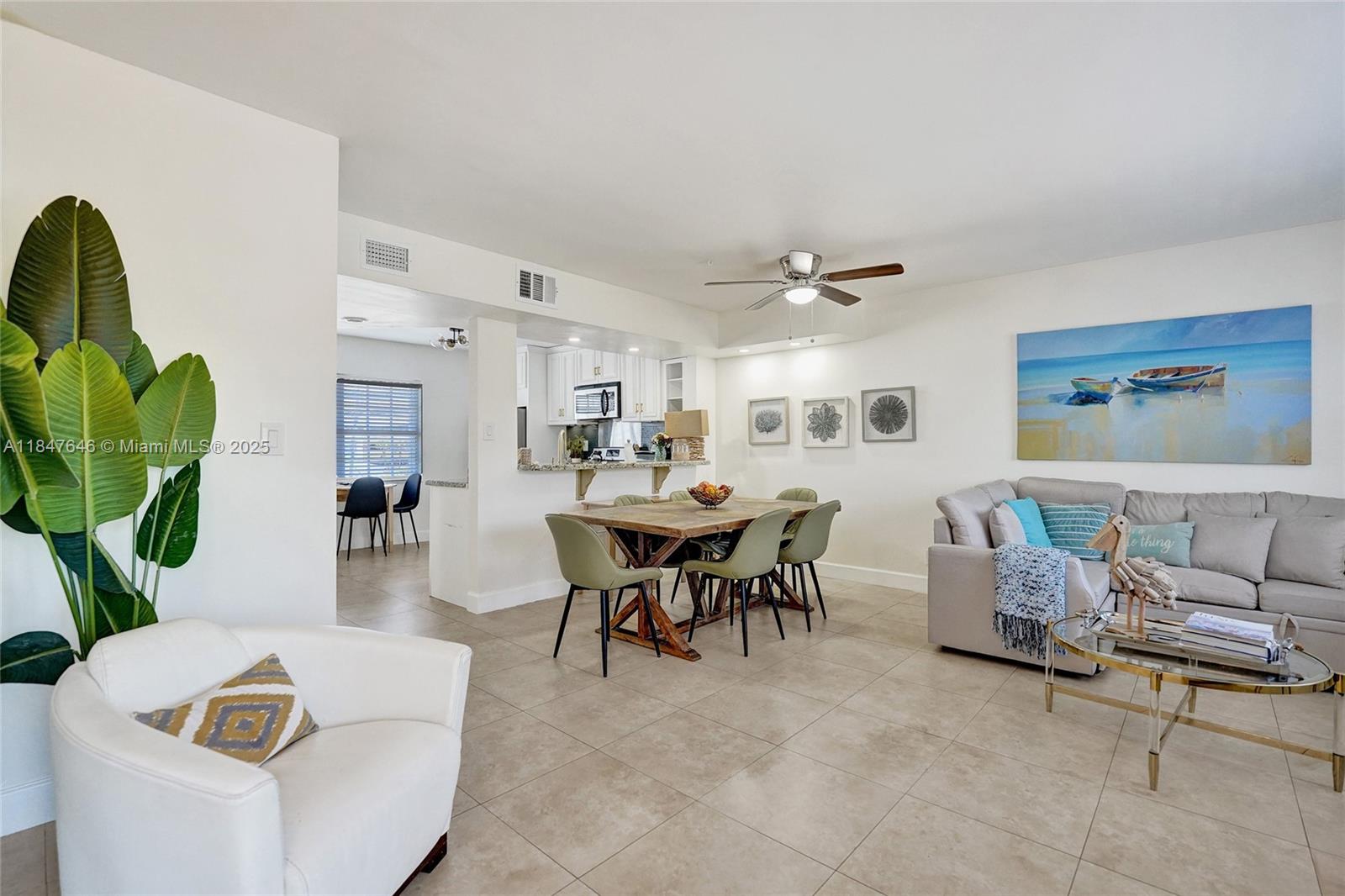 HOLLYWOOD BEACH - Residential