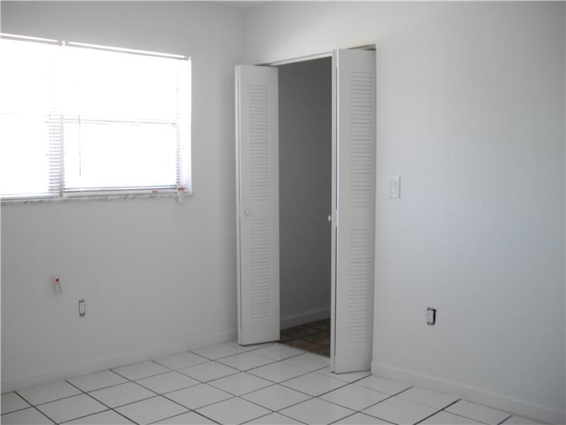 LARGE 2BERDROOMS 1BATH ON THE 1RST FLOOR, TILE FLOORING THROUGHOUT,BRAND NEW APPLIANCES WILL INSTALL,CENTRAL A/C FRESHLY PAINTED - COMMUNITY POOL & LAUNDRY FACILITIES.