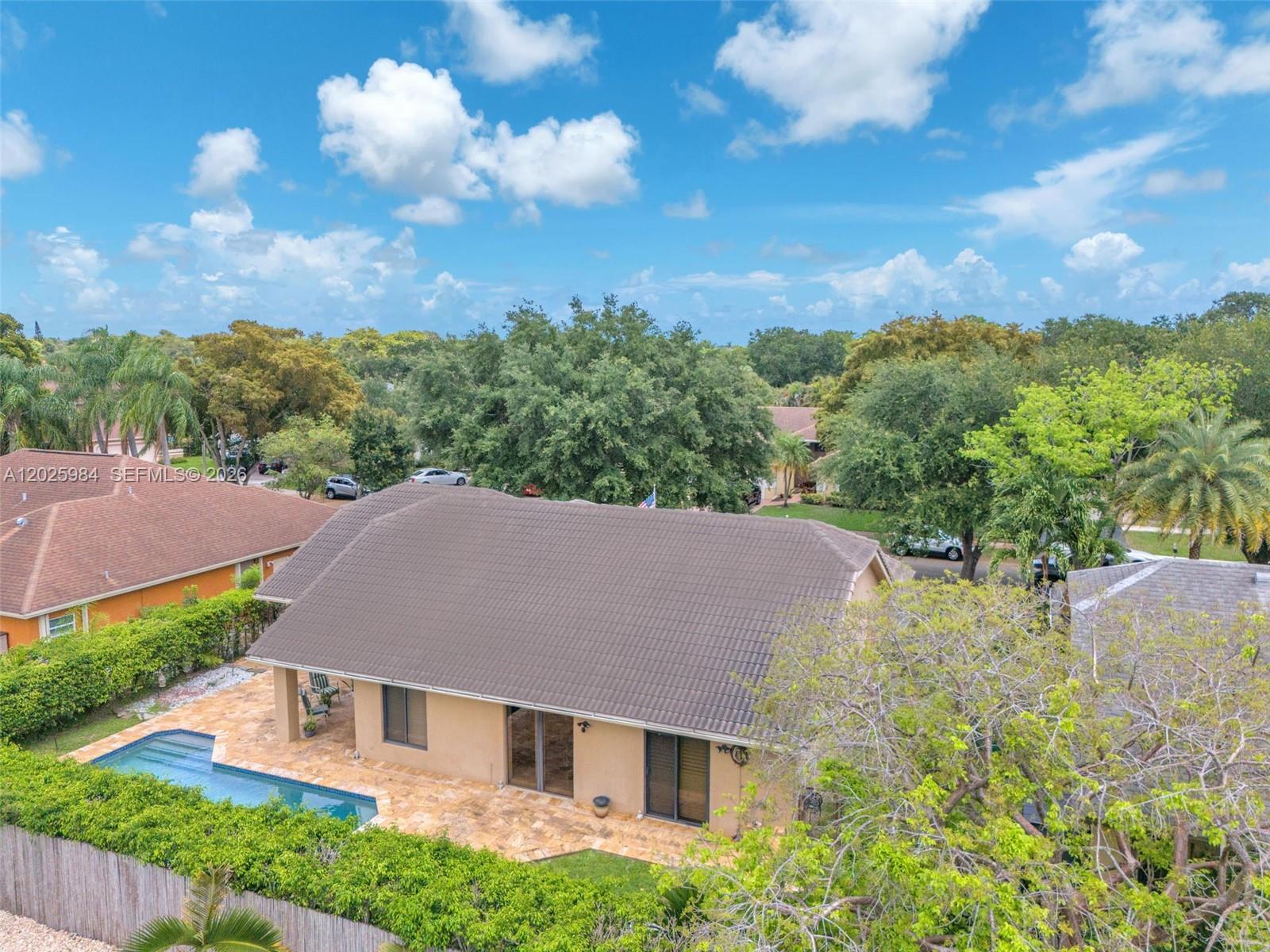 WINSTON PARK - Residential