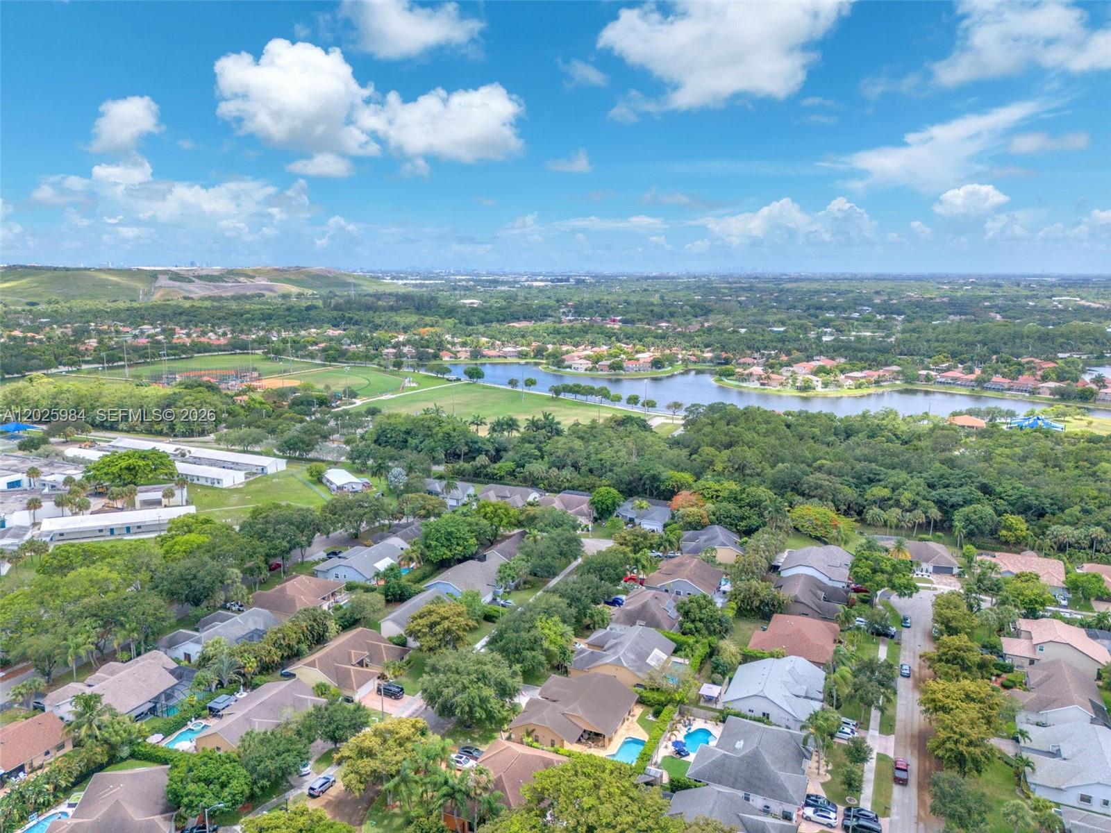 WINSTON PARK - Residential