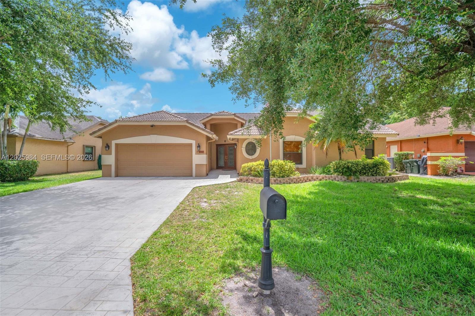 WINSTON PARK - Residential