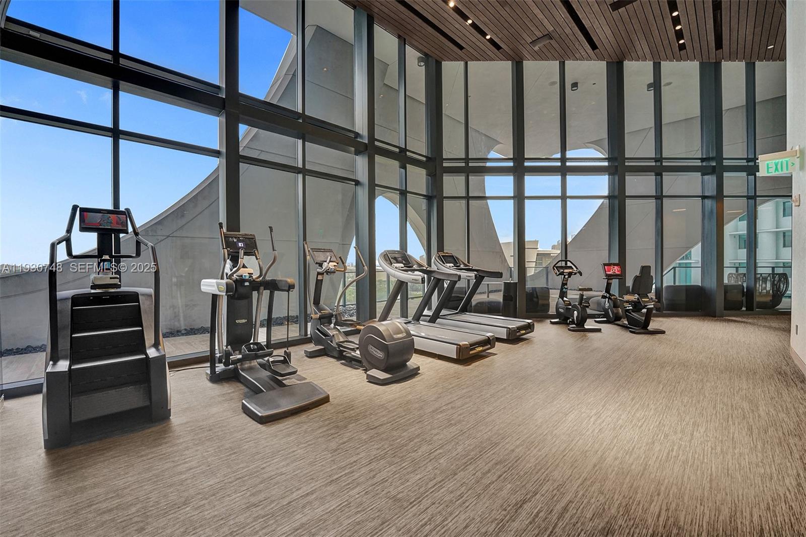 ONE THOUSAND MUSEUM CONDO - Residential