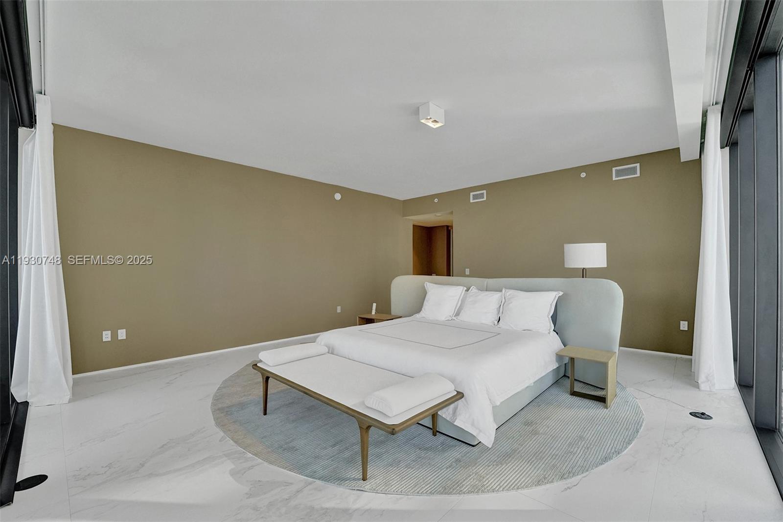 ONE THOUSAND MUSEUM CONDO - Residential