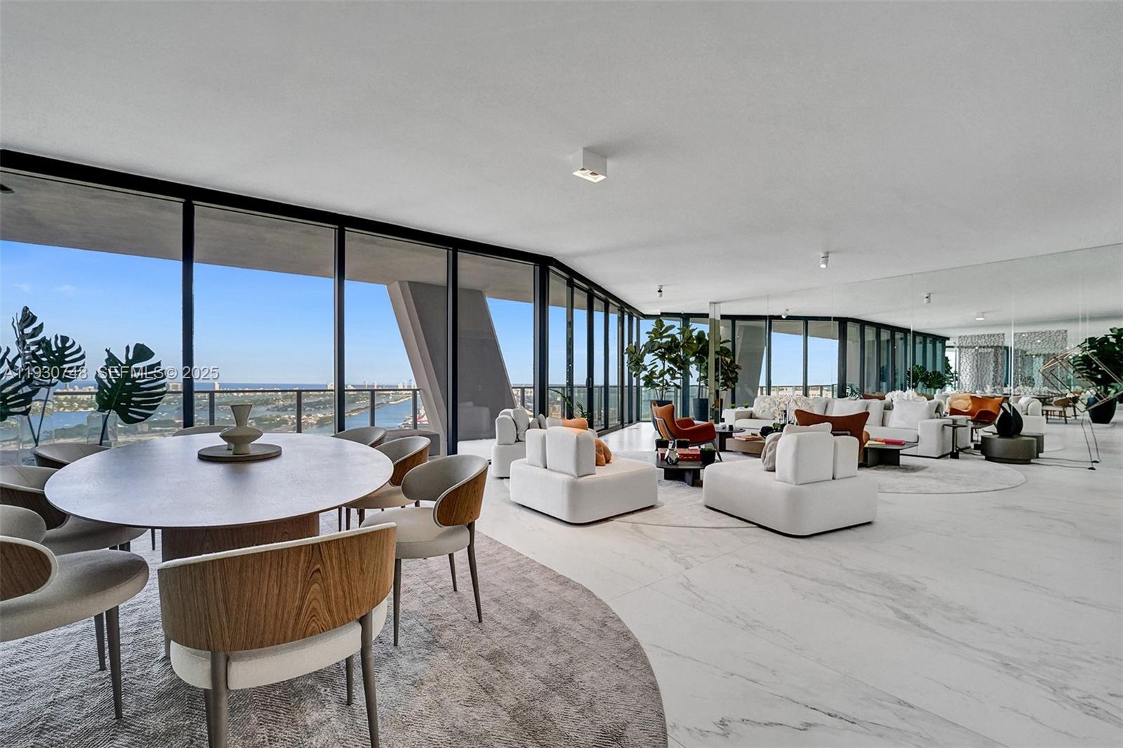 ONE THOUSAND MUSEUM CONDO - Residential