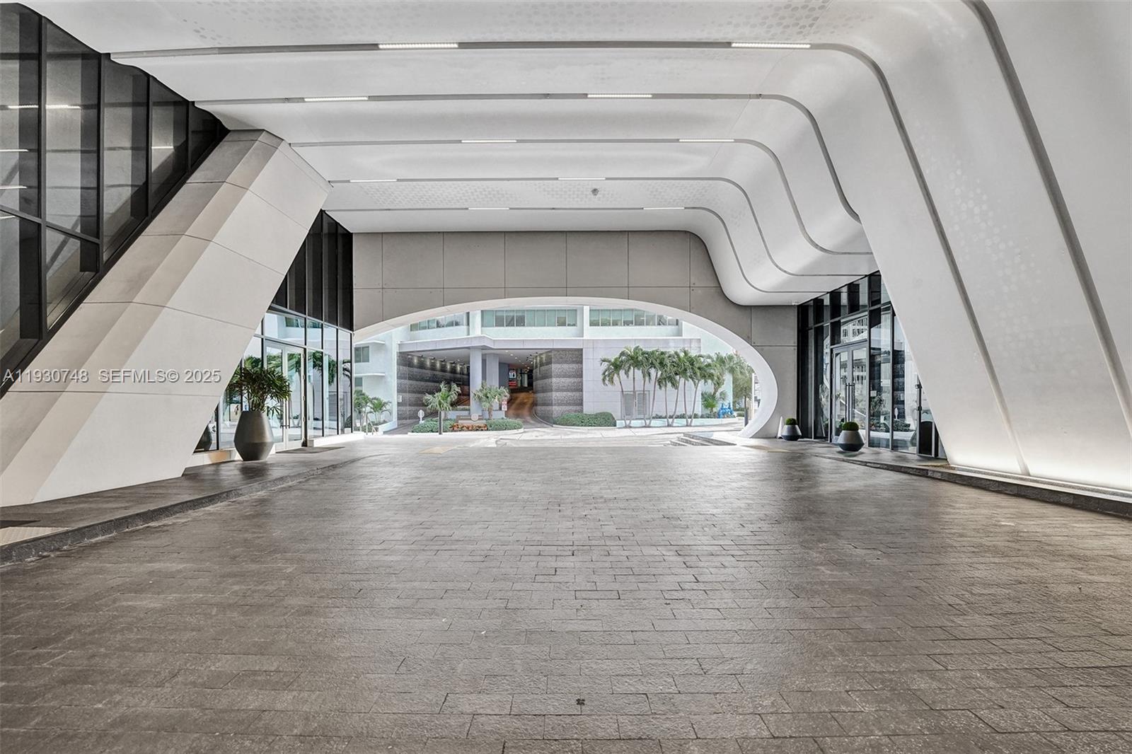 ONE THOUSAND MUSEUM CONDO - Residential