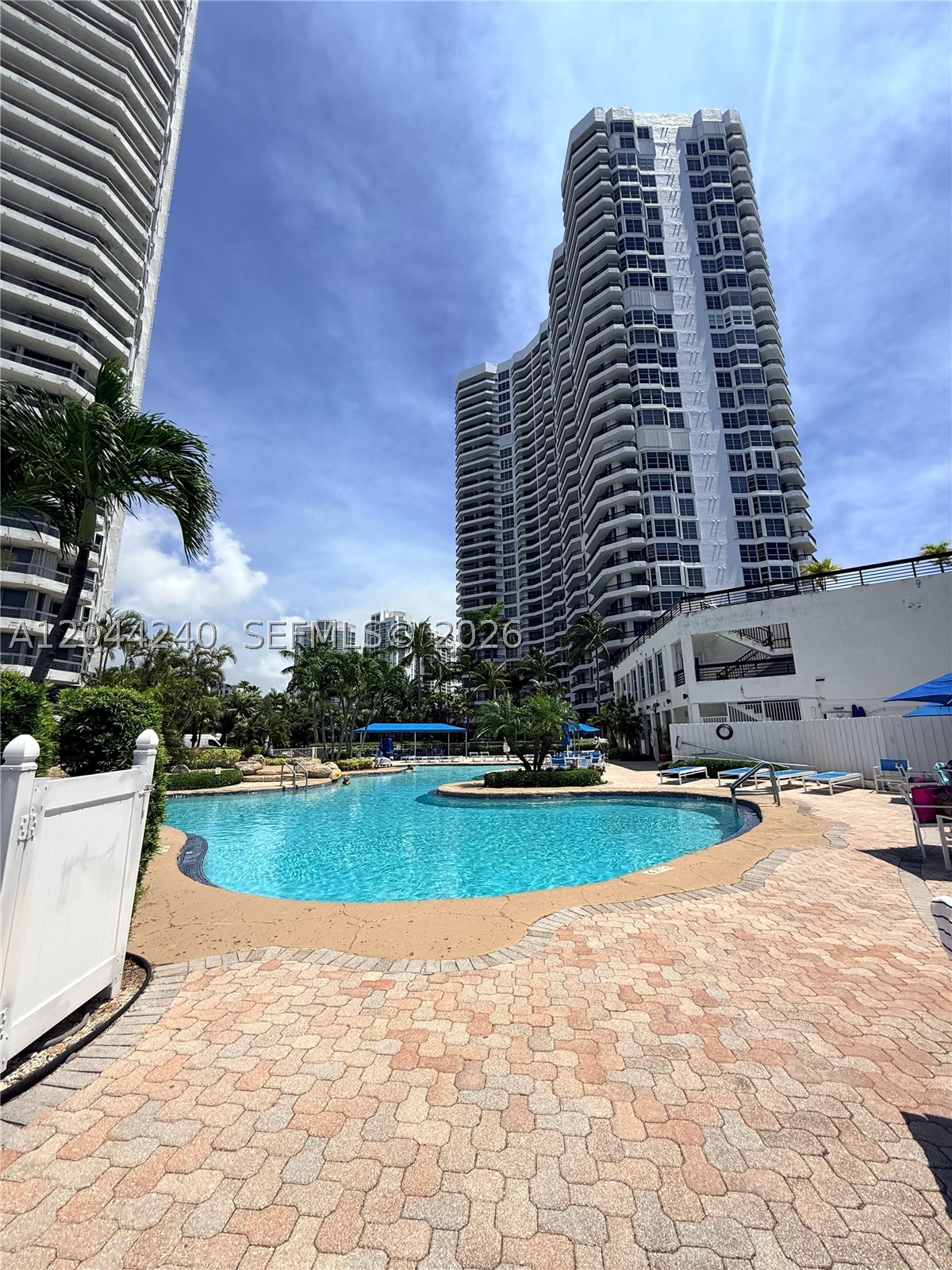 MYSTIC POINTE CONDO NO TH - Residential