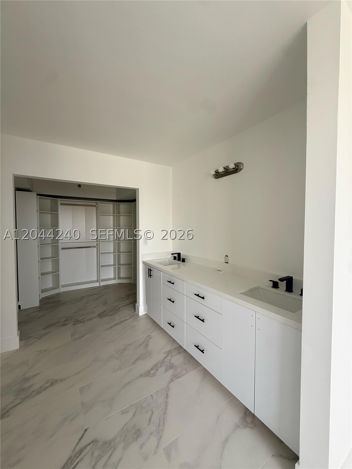 MYSTIC POINTE CONDO NO TH - Residential