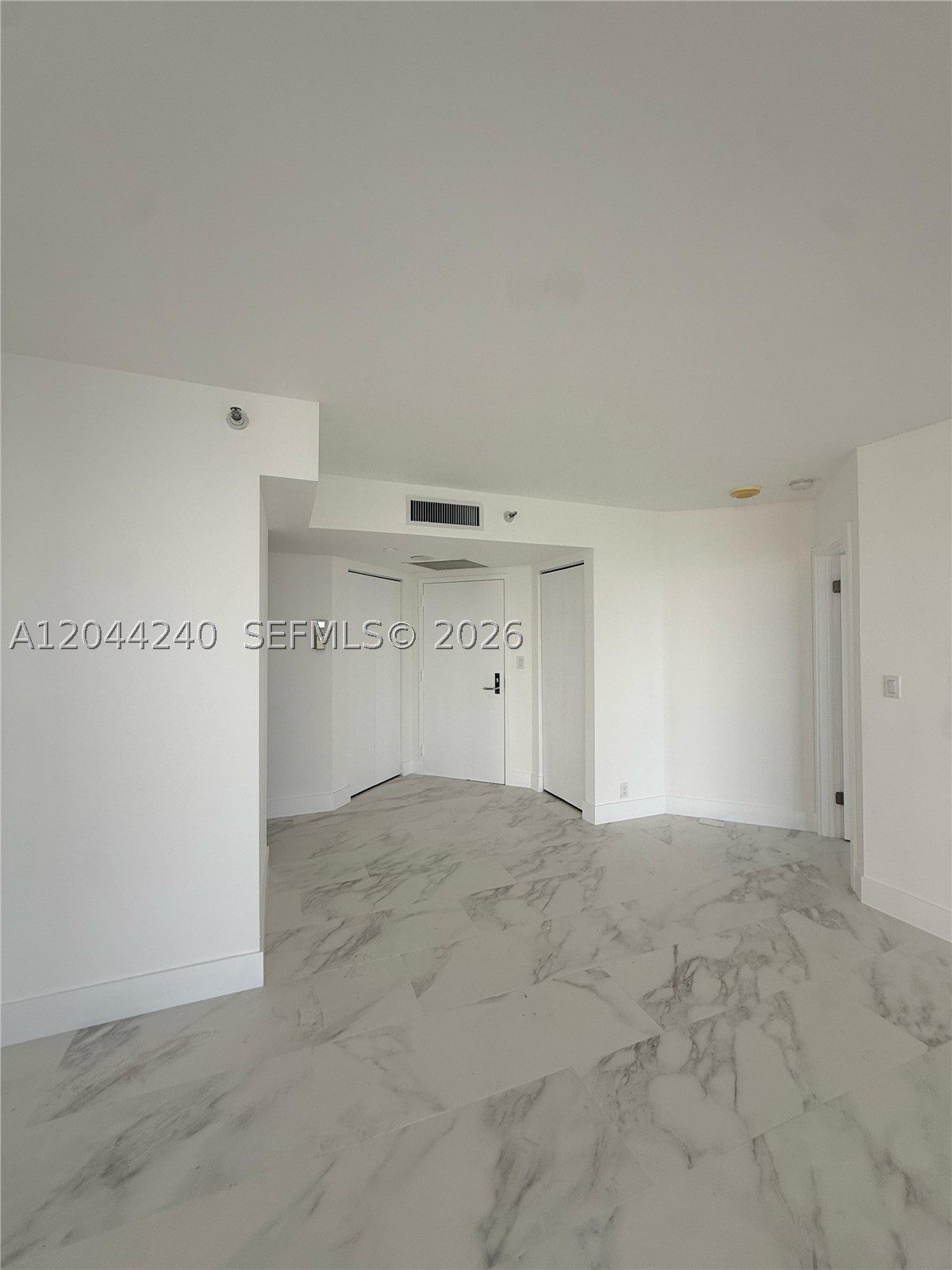 MYSTIC POINTE CONDO NO TH - Residential