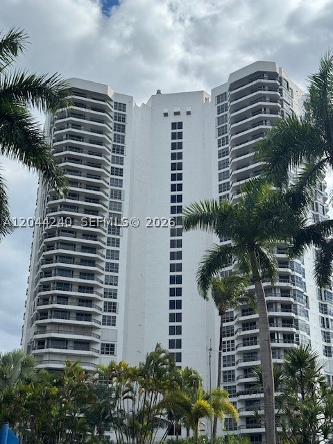 MYSTIC POINTE CONDO NO TH - Residential
