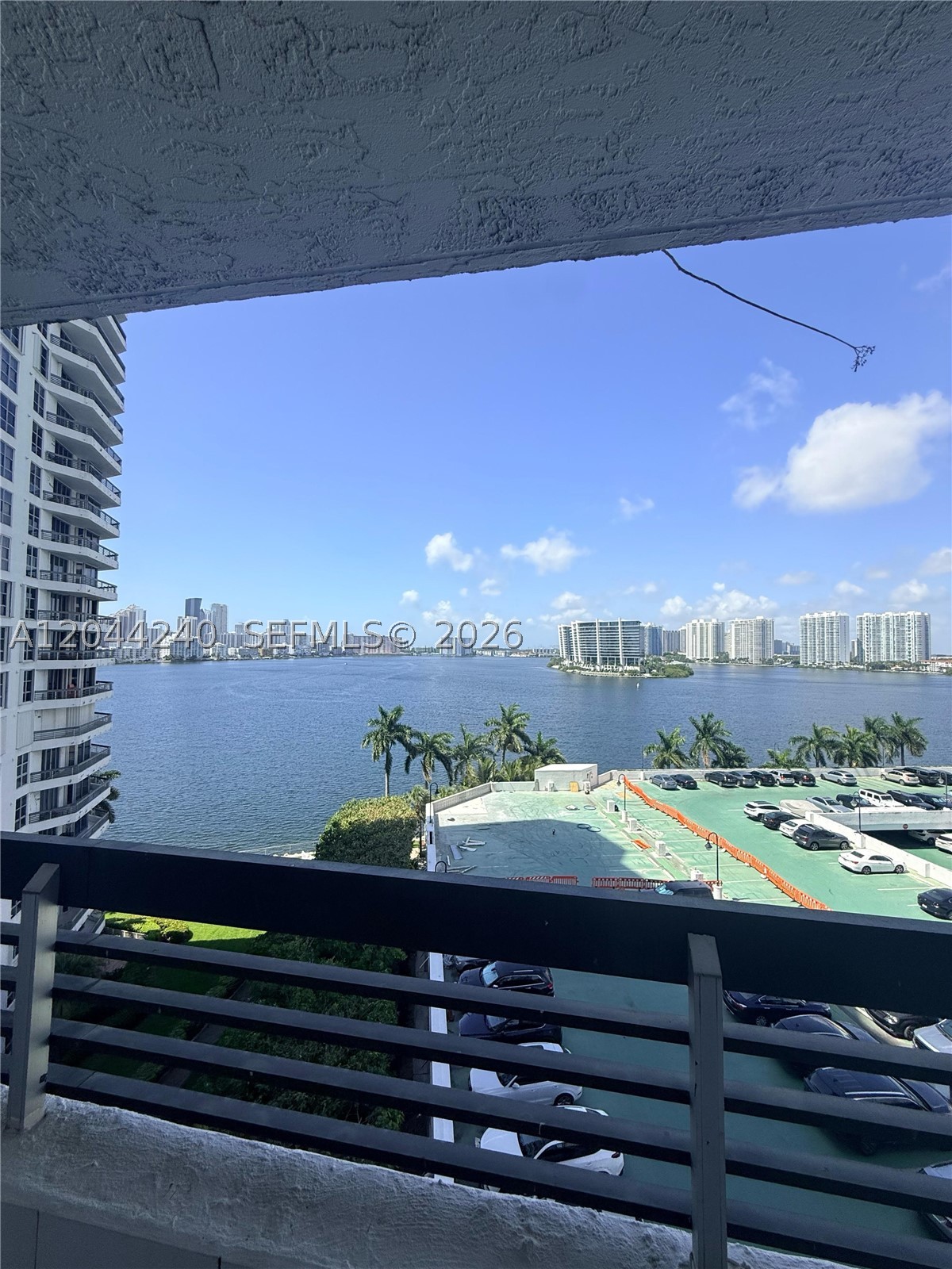 MYSTIC POINTE CONDO NO TH - Residential