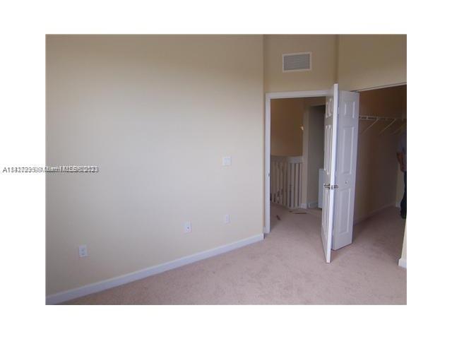 THE SHORES CONDO NO 3 - Residential Lease