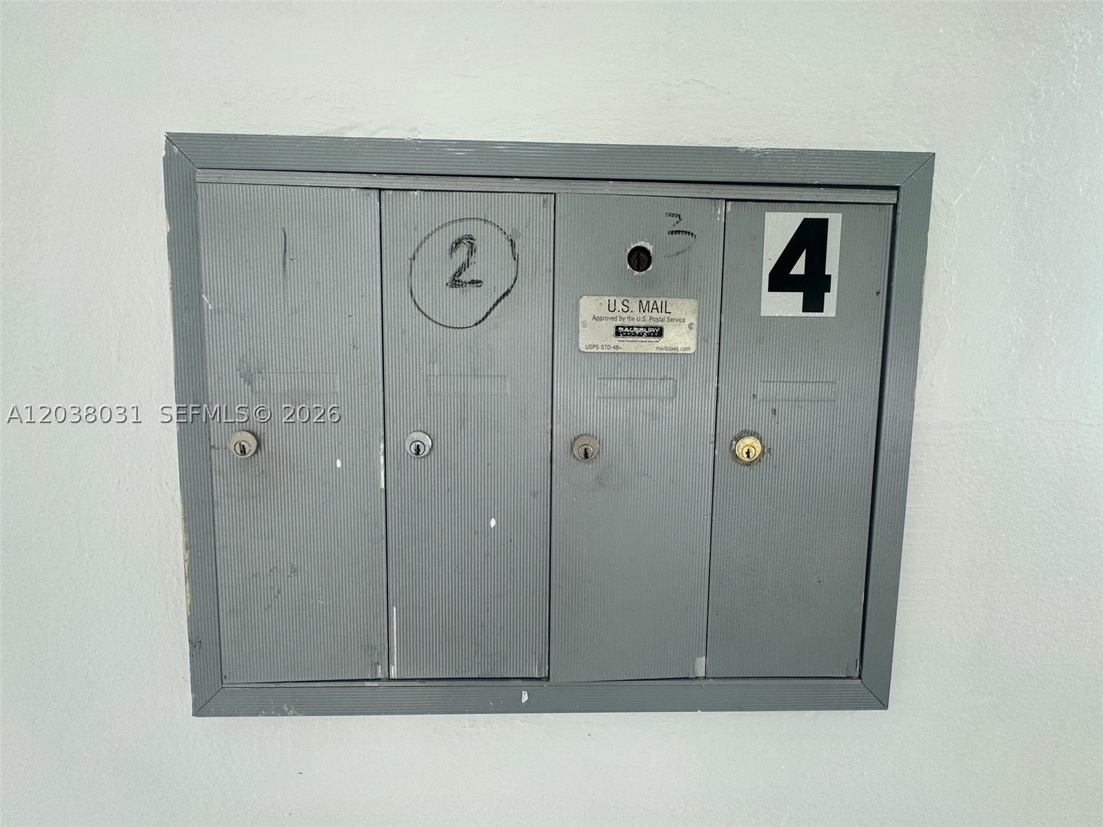 BISCAYNE BCH SUB - Residential Lease