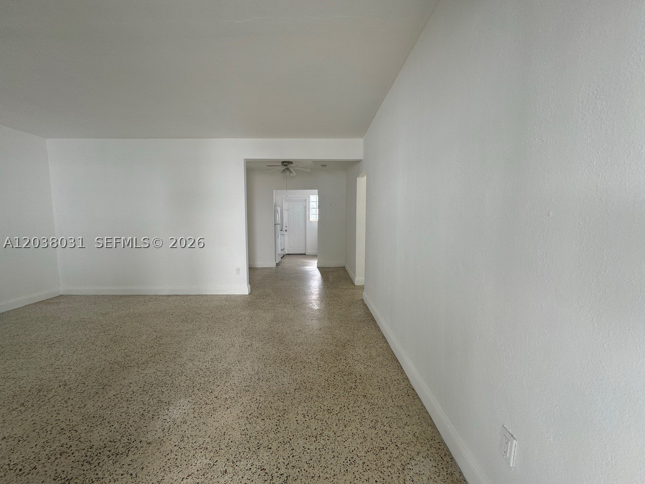 BISCAYNE BCH SUB - Residential Lease