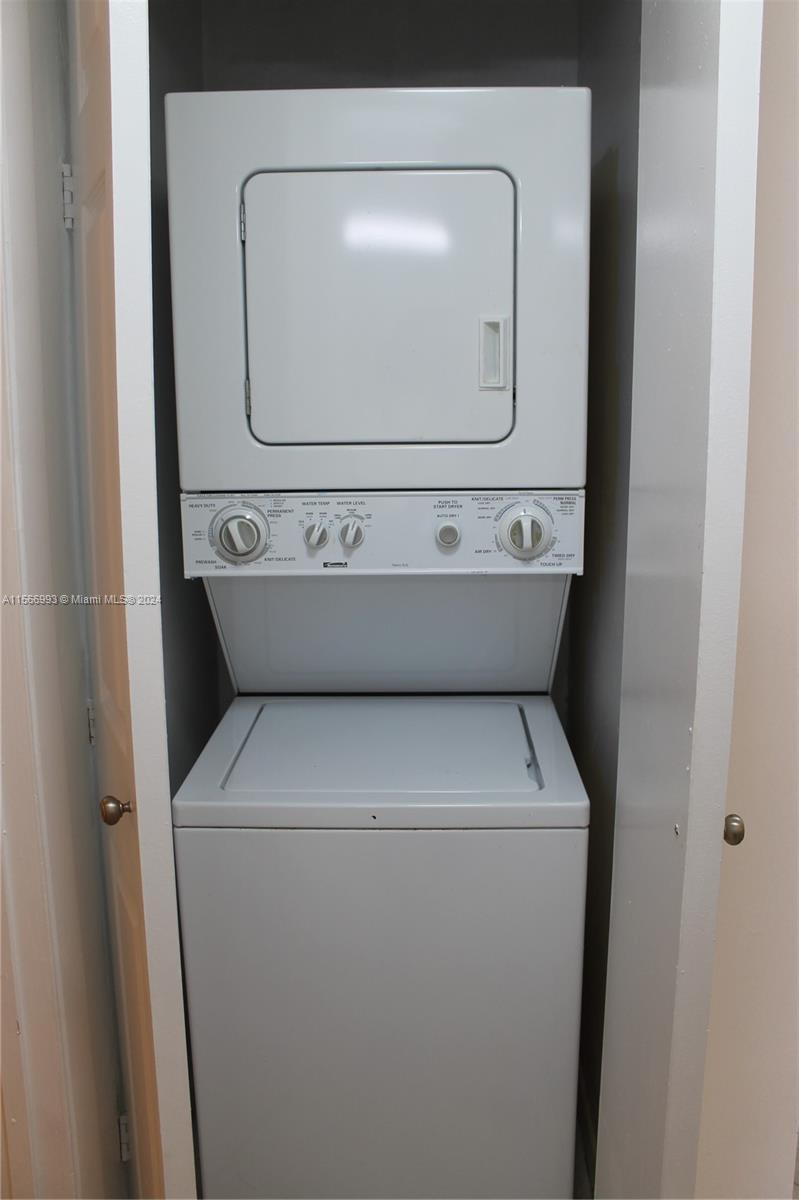 TRADEWINDS B CONDO - Residential