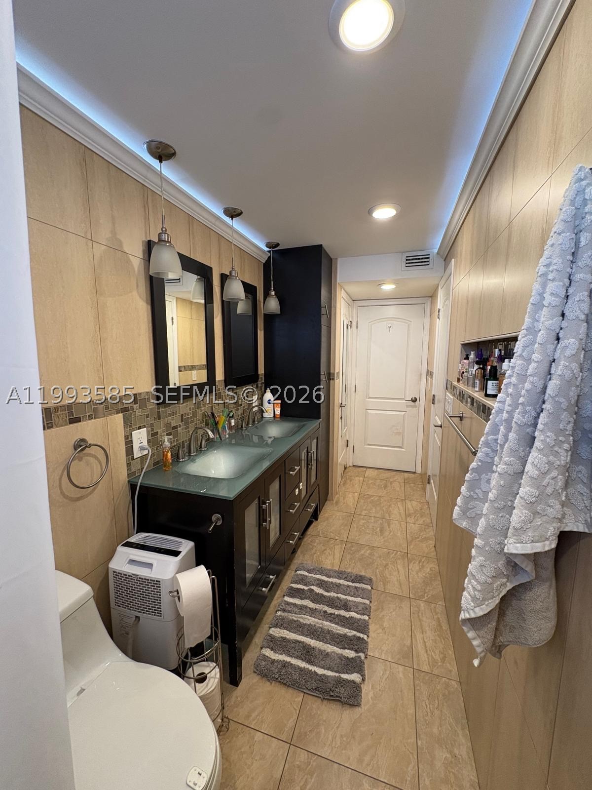 MICHIGAN WEST CONDO - Residential