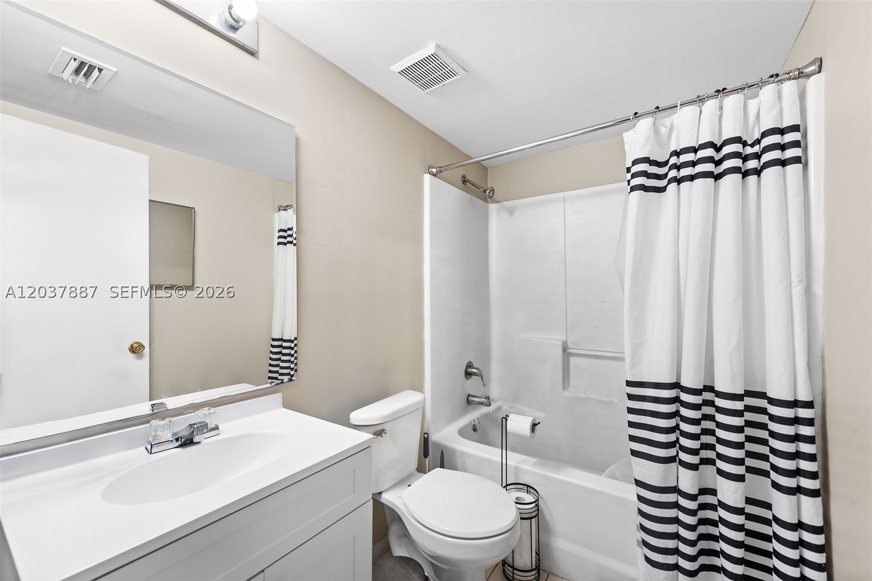LAKEWOOD AT EMERALD HILLS - Residential
