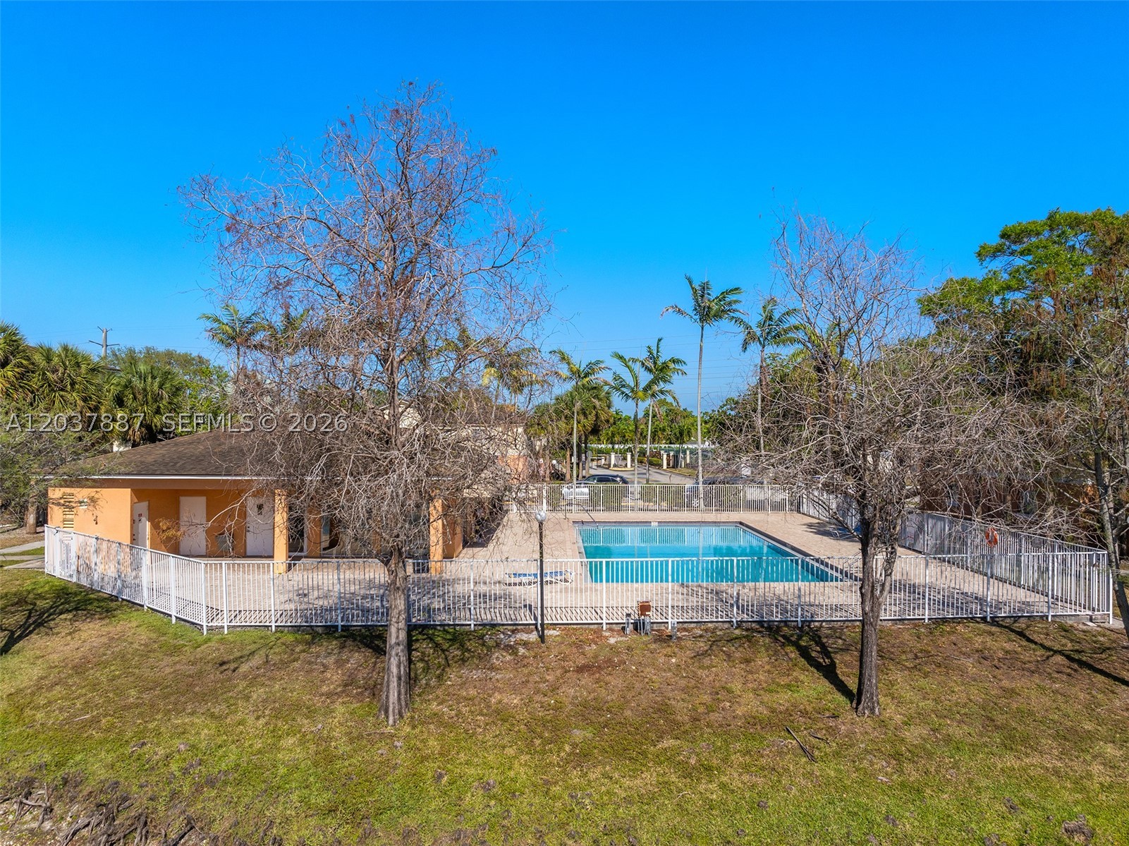 LAKEWOOD AT EMERALD HILLS - Residential