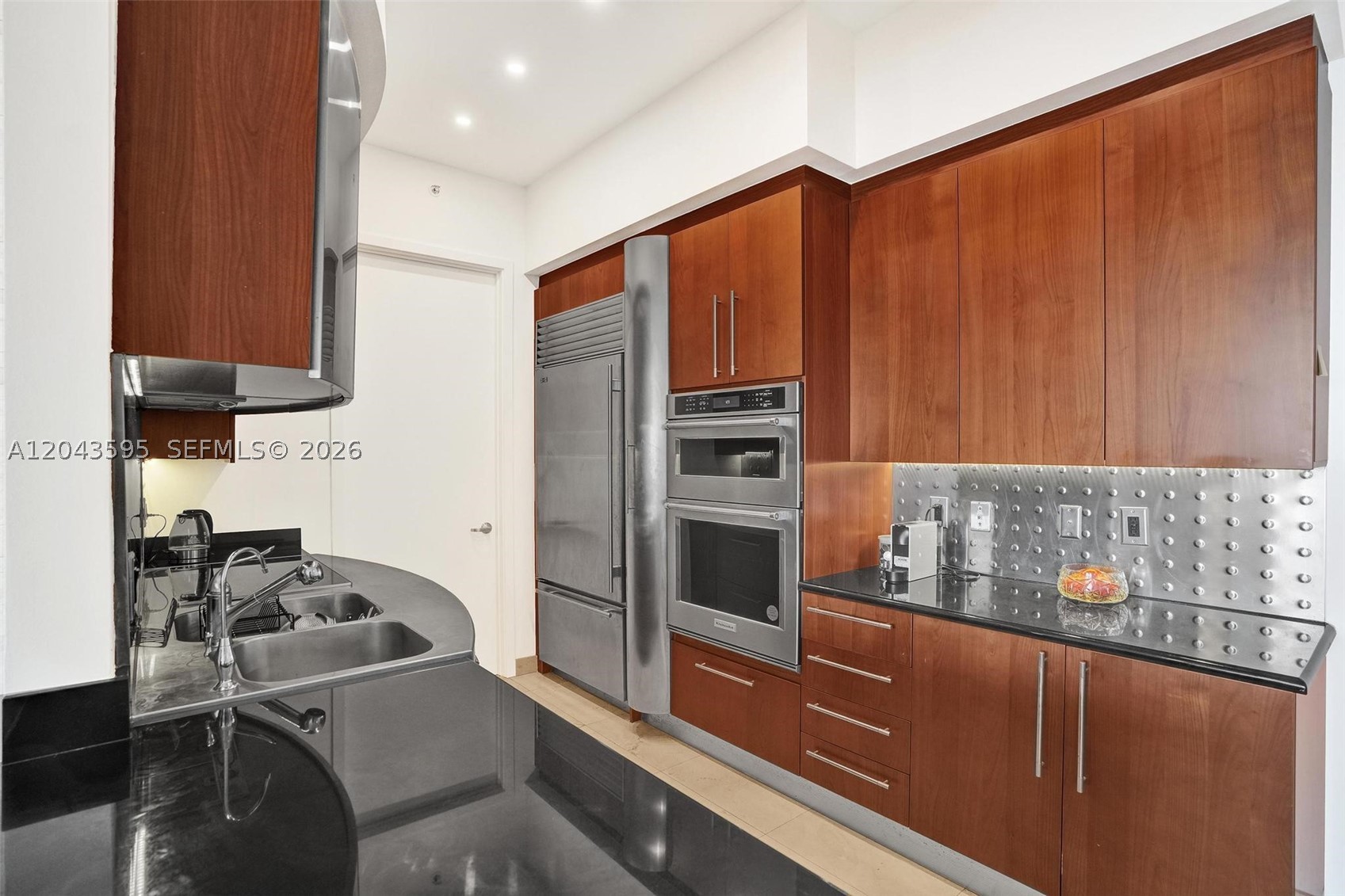 TRUMP PALACE CONDO - Residential
