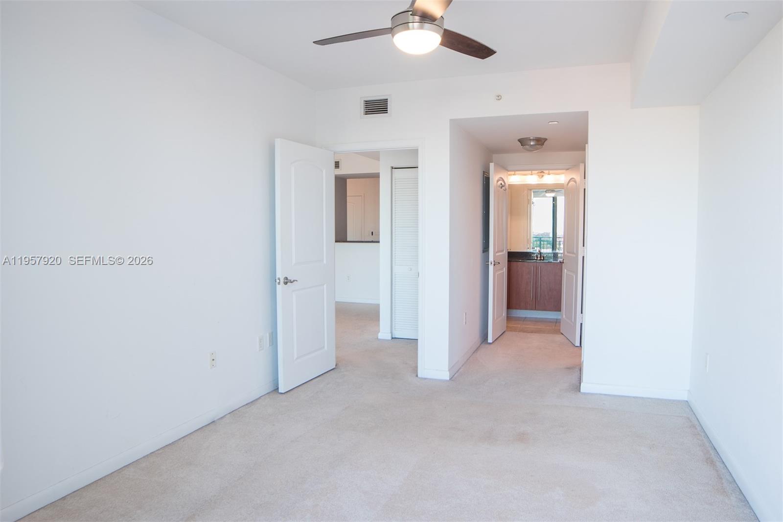 TOSCANO CONDO - Residential