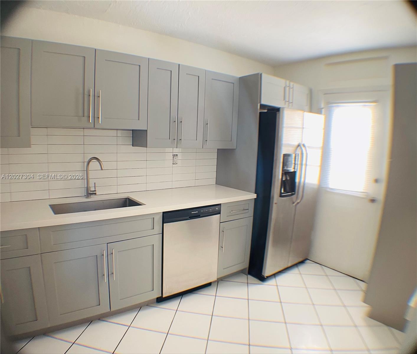 12590 CORONADO TOWERS CON - Residential