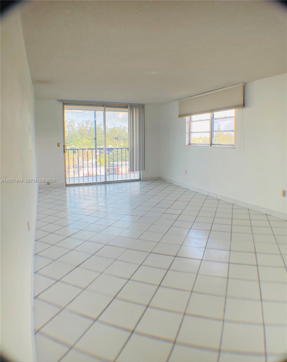 12590 CORONADO TOWERS CON - Residential