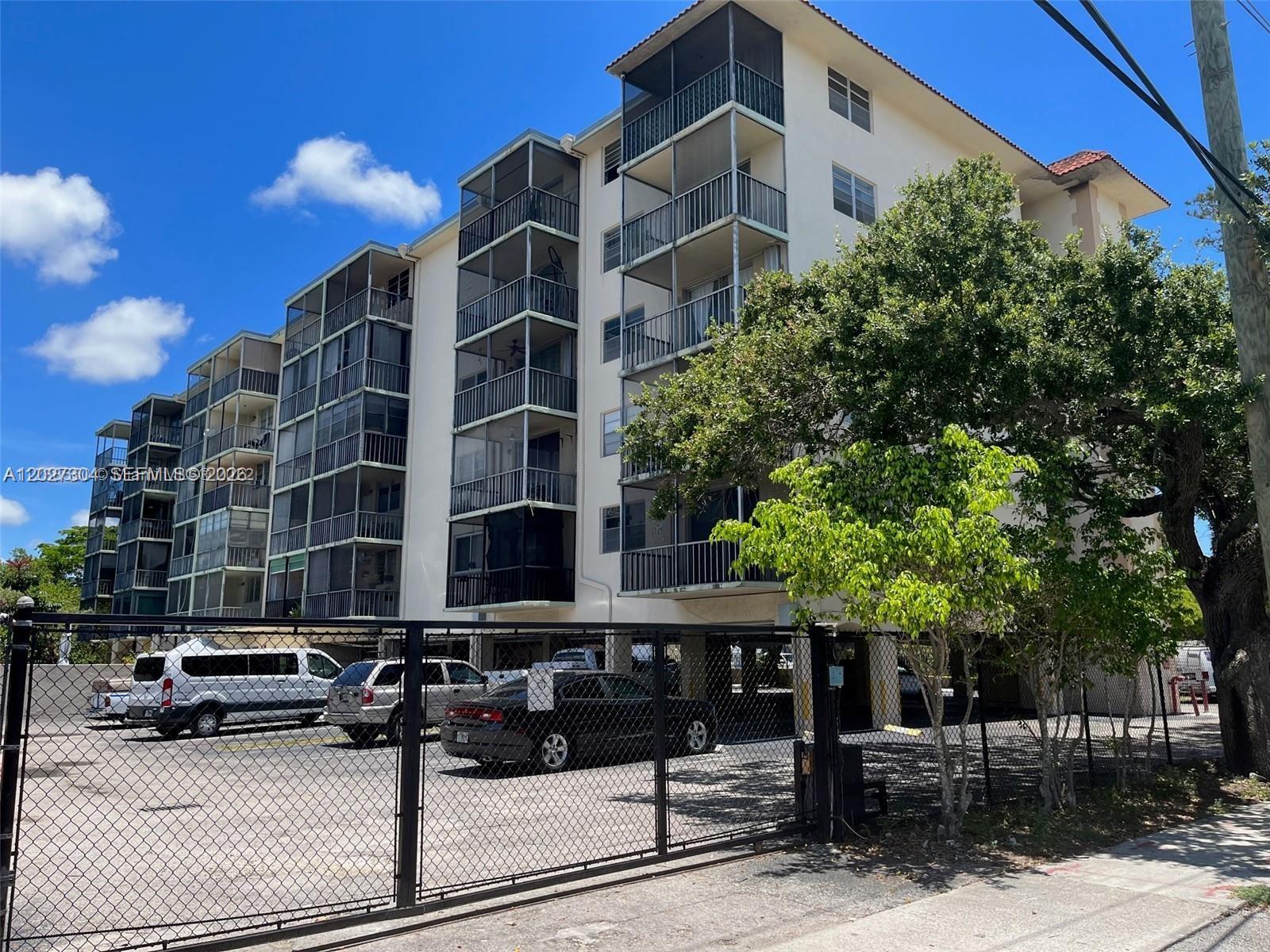 12590 CORONADO TOWERS CON - Residential