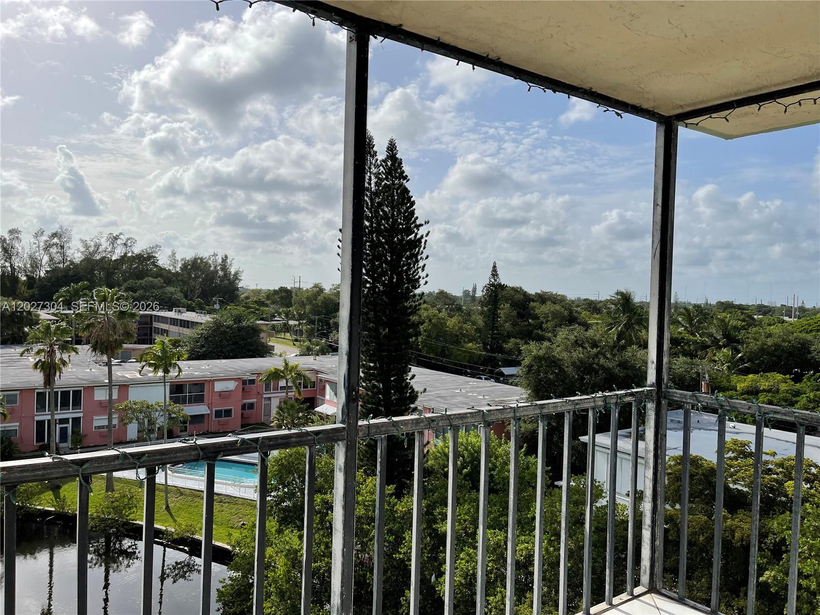 12590 CORONADO TOWERS CON - Residential