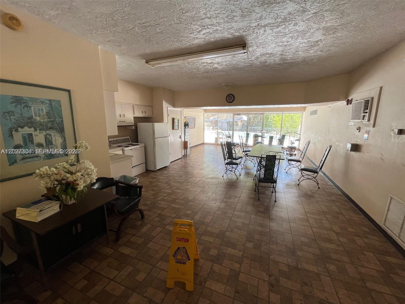 12590 CORONADO TOWERS CON - Residential
