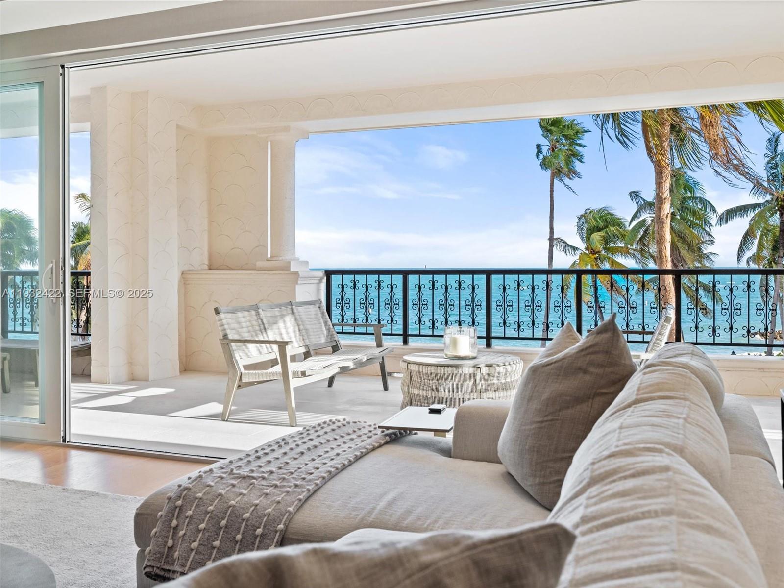 OCEANSIDE @ FISHER ISL CO - Residential