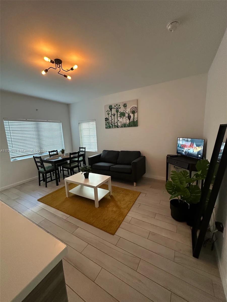 EVA CONDO - Residential