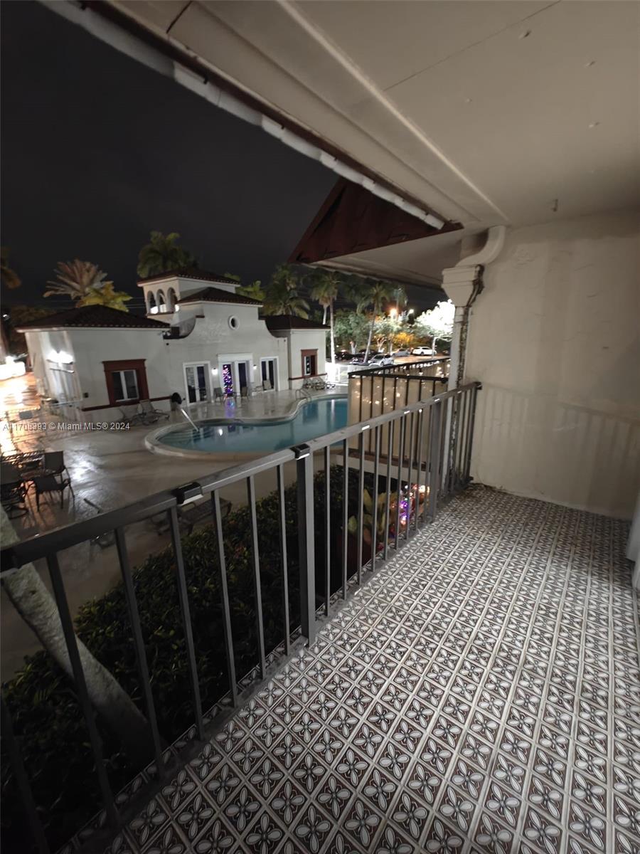 VILLAS OF PINECREST CONDO - Residential Lease