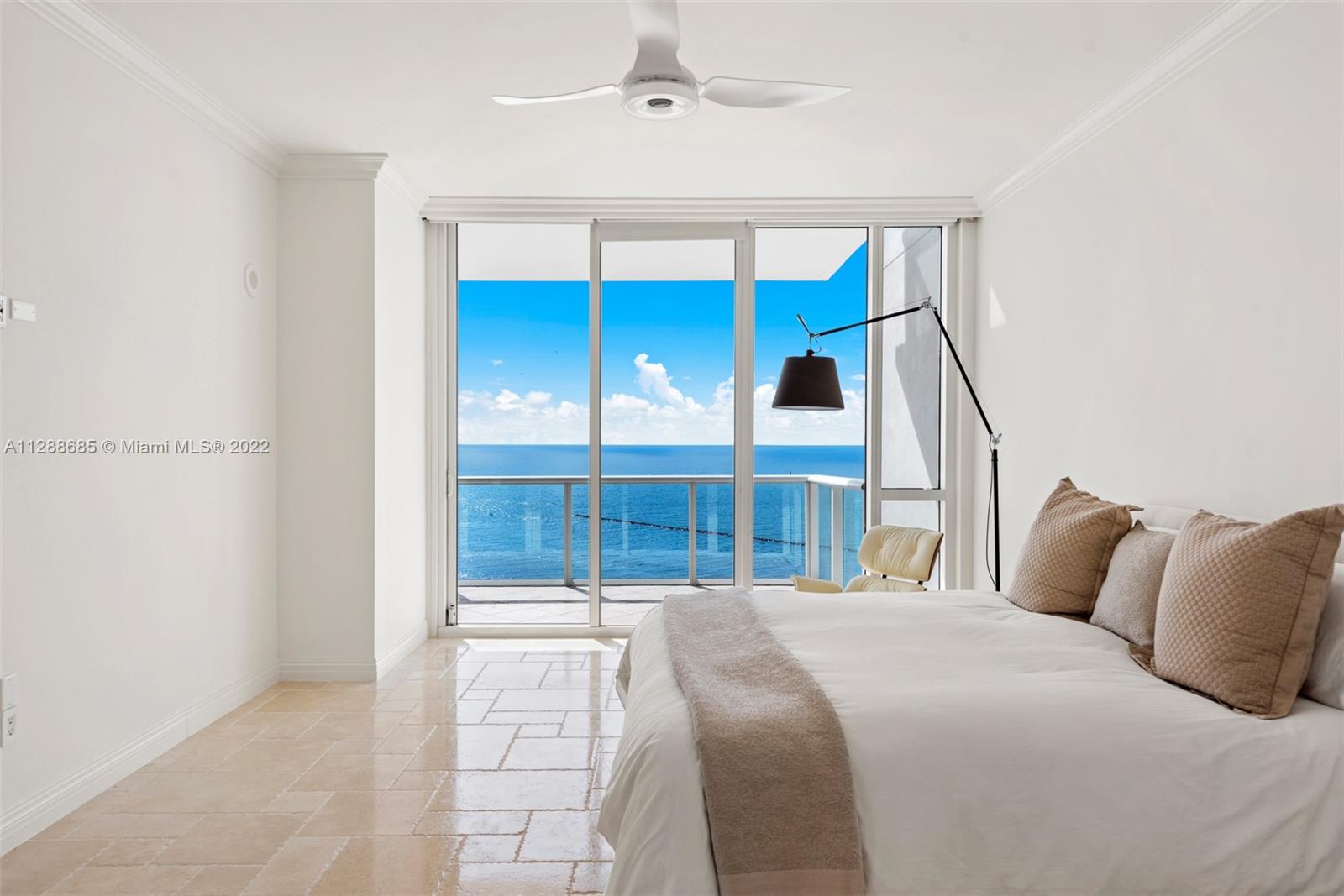 CONTINUUM ON SOUTH BEACH - Residential