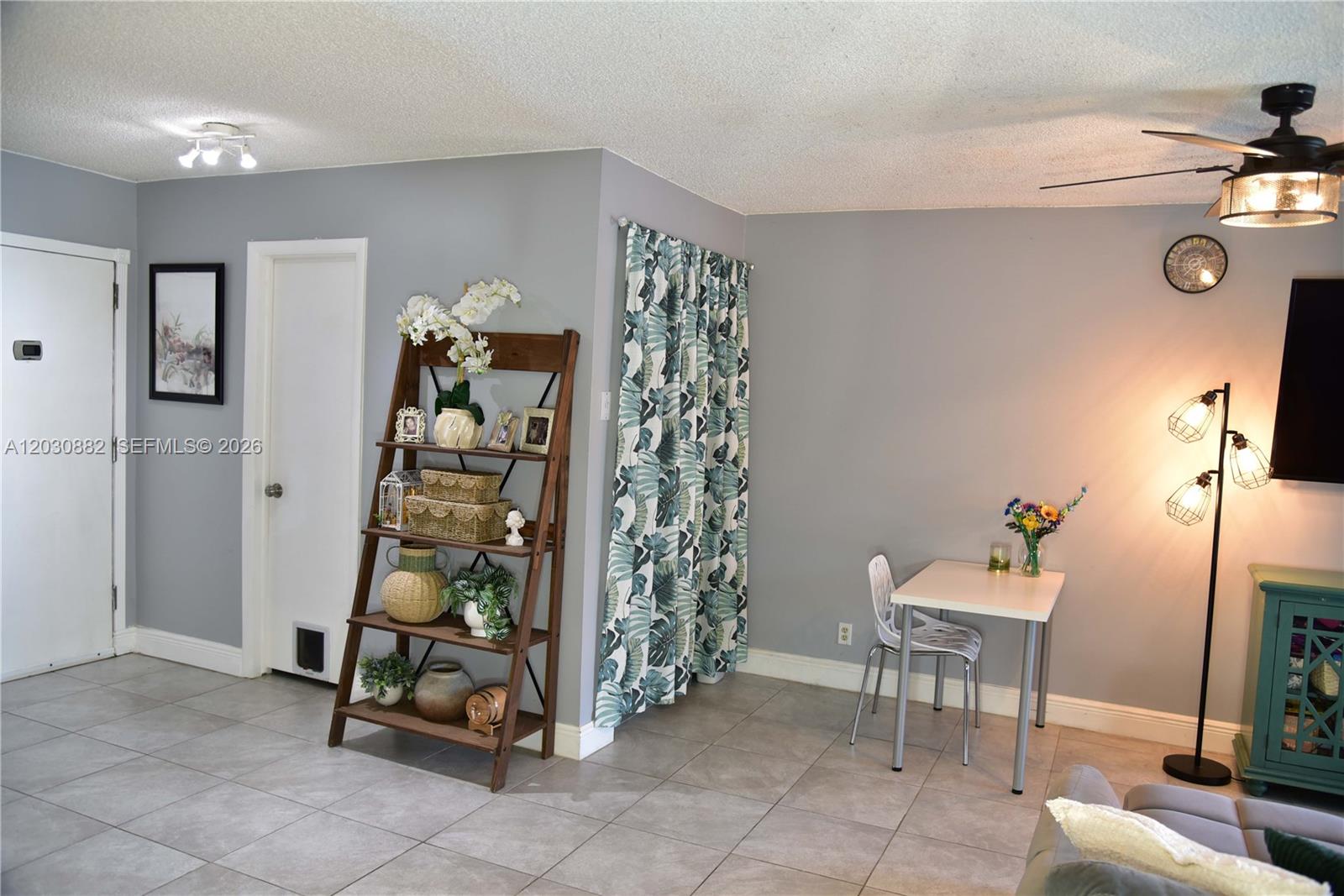 VILLAGE SQUARE CONDO - Residential