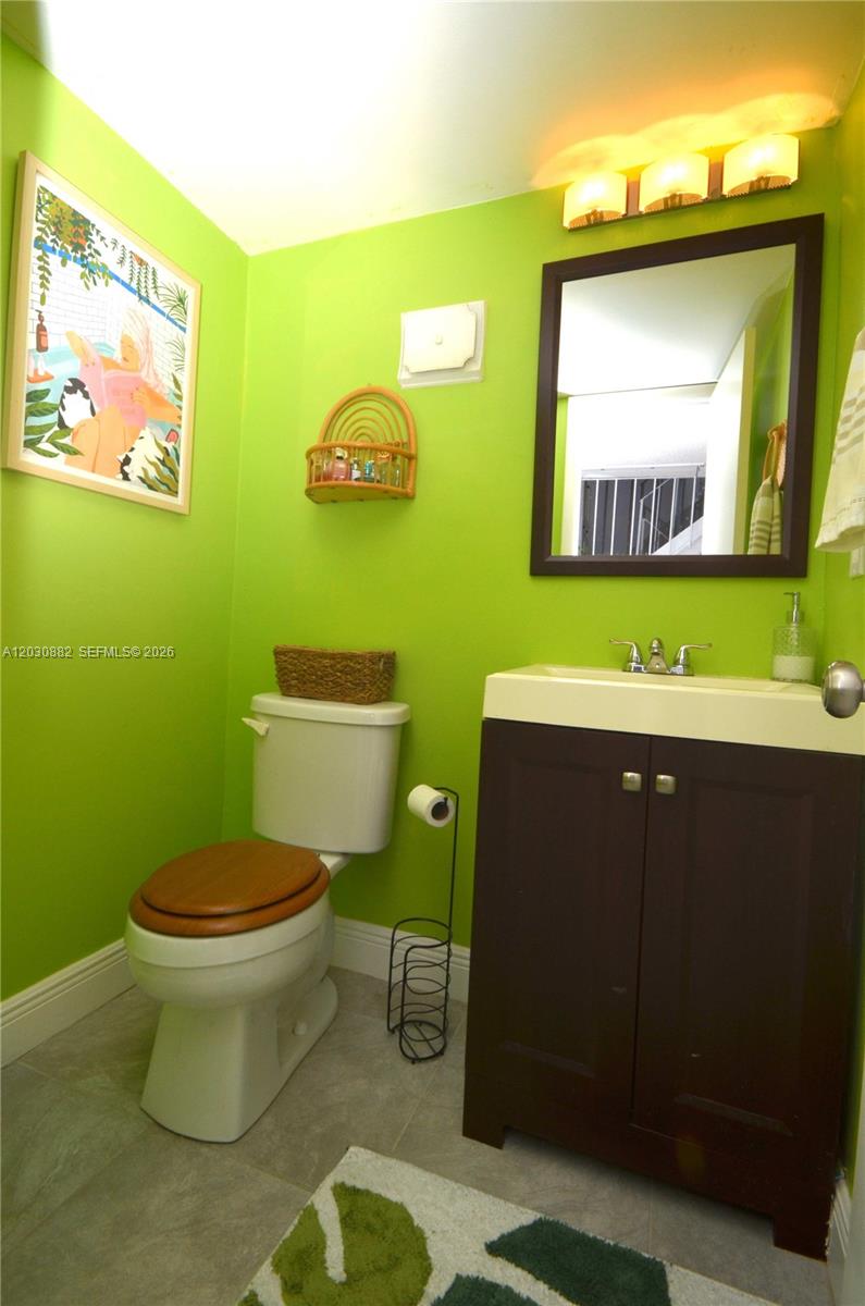 VILLAGE SQUARE CONDO - Residential