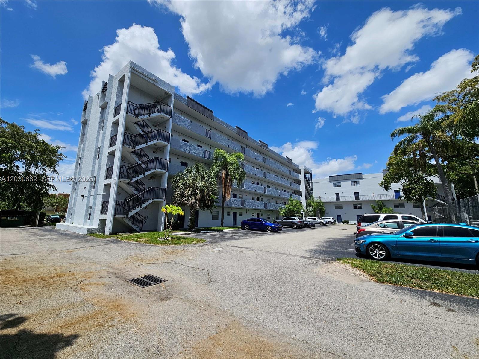 VILLAGE SQUARE CONDO - Residential