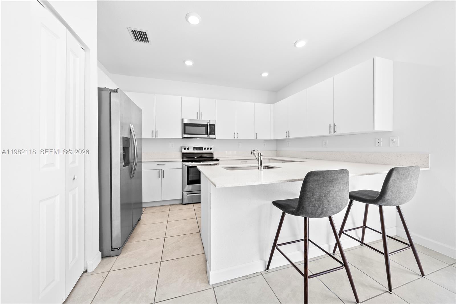SILVER PALM RESIDENTIAL H - Residential