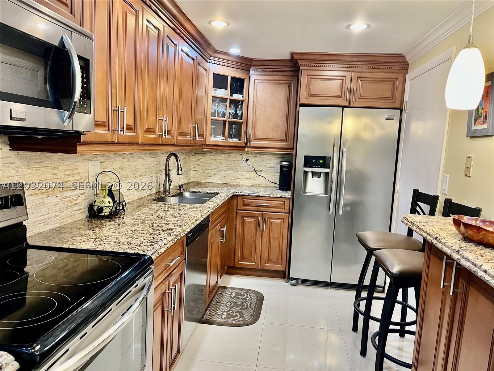 PLAZA TOWERS SOUTH CONDO - Residential Lease