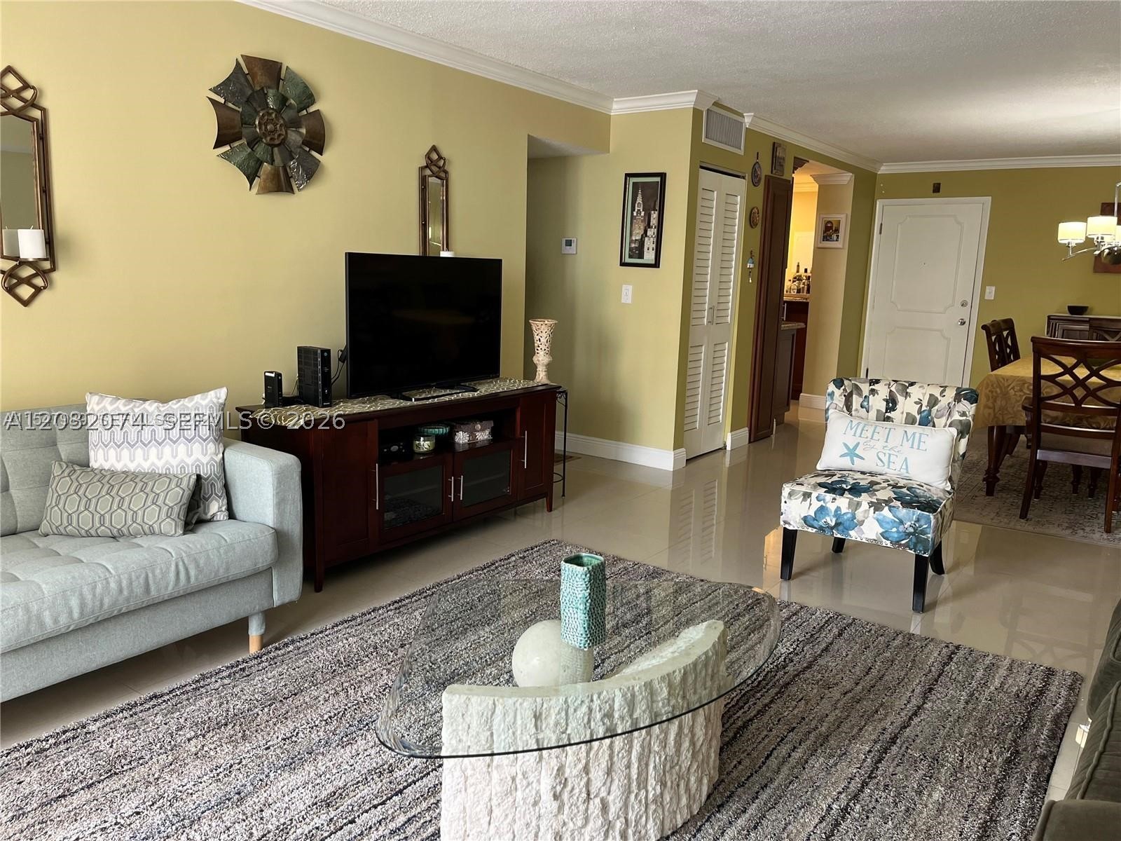 PLAZA TOWERS SOUTH CONDO - Residential Lease