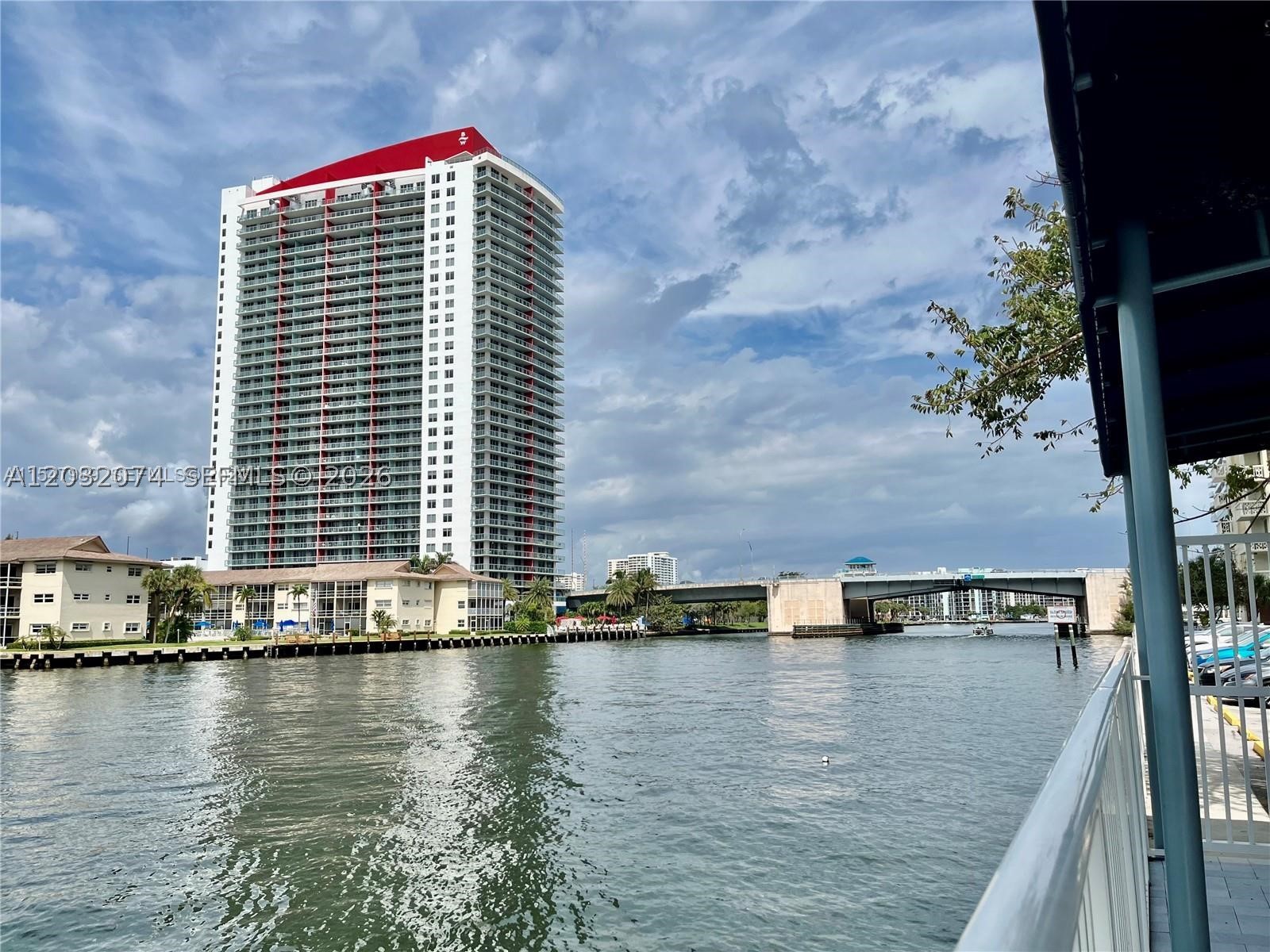 PLAZA TOWERS SOUTH CONDO - Residential Lease